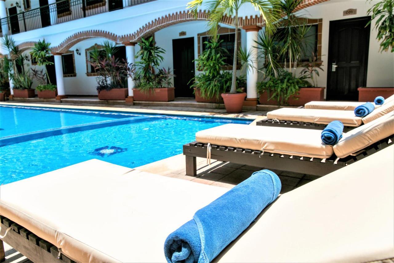 Hotel Colonial Playa Del Carmen Luaran gambar
