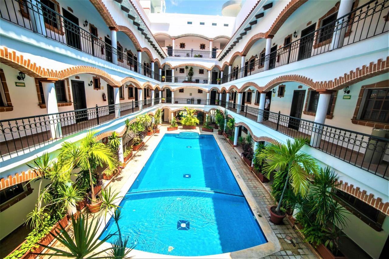 Hotel Colonial Playa Del Carmen Luaran gambar